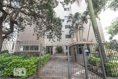 Apartamento para alugar com 74m², 3 quartos e 2 vagas Apartamento para alugar com 74m², 3 quartos e 2 vagasFachada