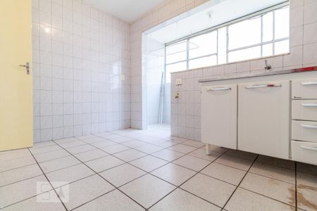 Cozinha de apartamento para alugar com 2 quartos, 62m² em Vila Mascote, São Paulo