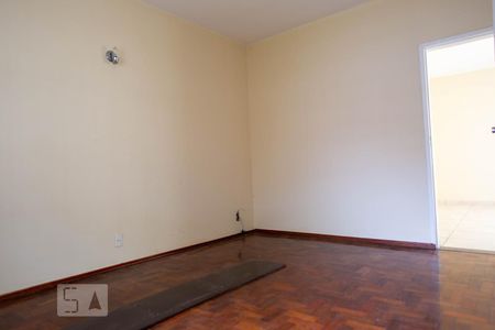 Quarto 1 de casa para alugar com 6 quartos, 230m² em Taguatinga Sul (taguatinga), Brasília