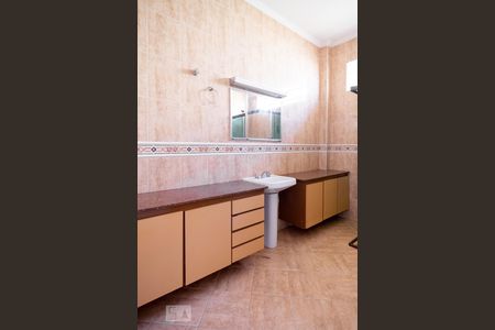 Banheiro Social de casa para alugar com 3 quartos, 309m² em Vila Congonhas, São Paulo