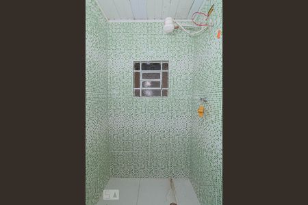 Banheiro de casa para alugar com 1 quarto, 70m² em Vila Isolina Mazzei, São Paulo