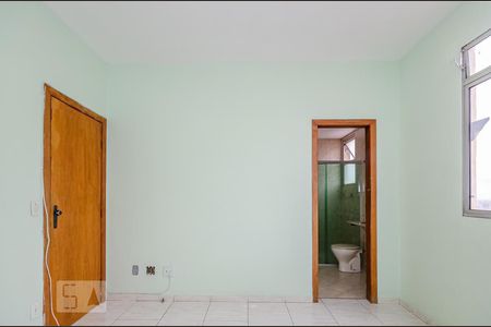 Apartamento à venda com 80m², 3 quartos e 2 vagasSuíte