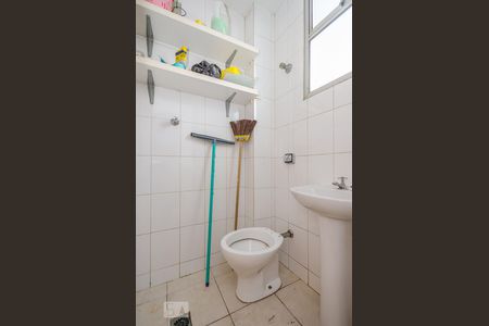 Apartamento à venda com 80m², 3 quartos e 2 vagasBanheiro de Serviço