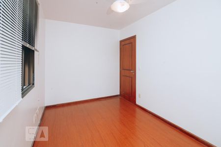 Dormitório de apartamento para alugar com 2 quartos, 78m² em Cidade Baixa, Porto Alegre