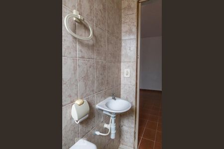 Casa para alugar com 50m², 1 quarto e sem vaga Casa para alugar com 50m², 1 quarto e sem vagaBanheiro