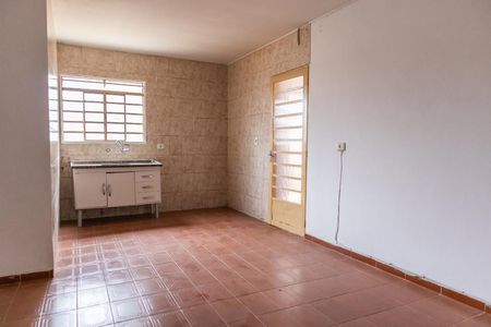 Sala e cozinha de casa para alugar com 1 quarto, 50m² em Vila Mazzei, São Paulo