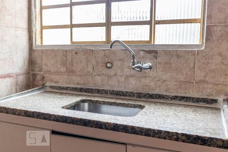 Pia de casa para alugar com 1 quarto, 50m² em Vila Mazzei, São Paulo