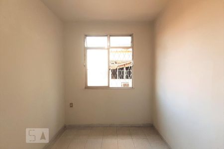 Quarto 2 de apartamento para alugar com 2 quartos, 50m² em Del Castilho, Rio de Janeiro