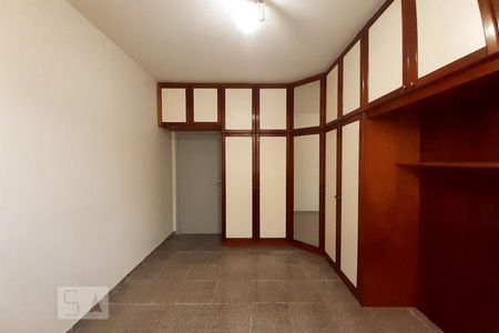 Quarto 1 de apartamento para alugar com 2 quartos, 50m² em Del Castilho, Rio de Janeiro
