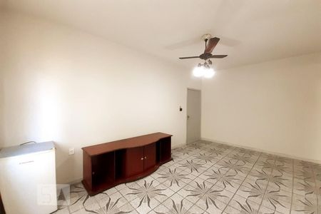 Sala de apartamento para alugar com 2 quartos, 50m² em Del Castilho, Rio de Janeiro