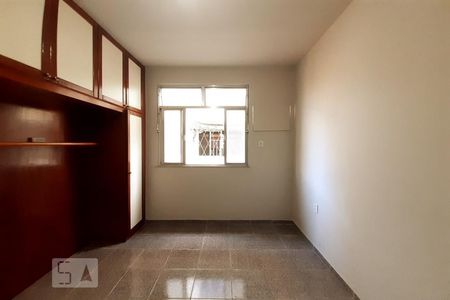 Quarto 1 de apartamento para alugar com 2 quartos, 50m² em Del Castilho, Rio de Janeiro