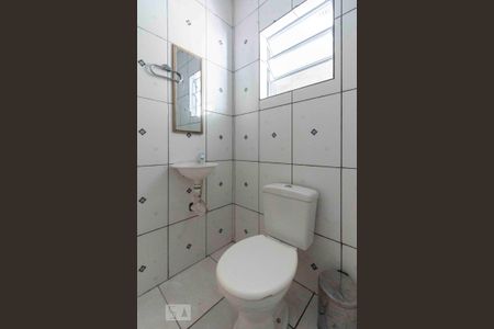Casa para alugar com 20m², 1 quarto e sem vaga Casa para alugar com 20m², 1 quarto e sem vagaBanheiro