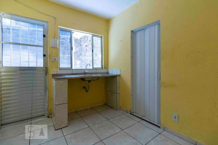 Casa para alugar com 20m², 1 quarto e sem vaga Casa para alugar com 20m², 1 quarto e sem vagaCozinha