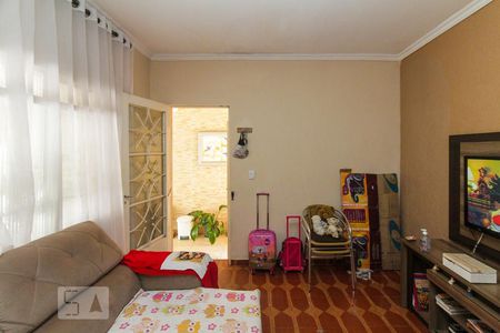 Sala de casa para alugar com 2 quartos, 154m² em Vila Santa Virginia, São Paulo