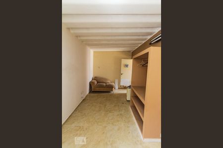 Casa para alugar com 154m², 2 quartos e 1 vaga Casa para alugar com 154m², 2 quartos e 1 vagaEdícula