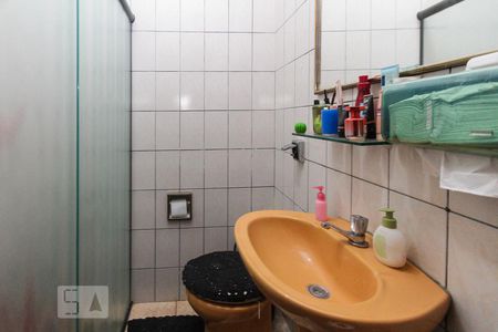 Casa para alugar com 154m², 2 quartos e 1 vaga Casa para alugar com 154m², 2 quartos e 1 vagaBanheiro Social