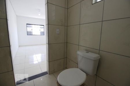 Casa para alugar com 42m², 1 quarto e sem vagaBanheiro