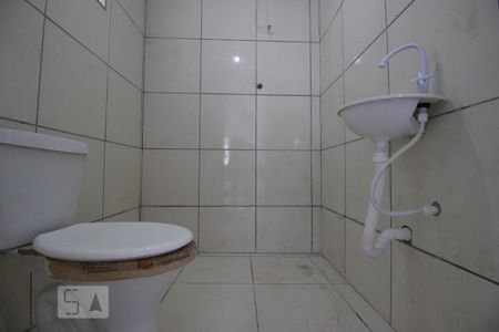 Casa para alugar com 42m², 1 quarto e sem vagaBanheiro