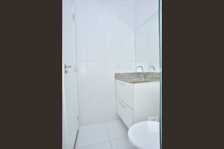 Banheiro de apartamento à venda com 1 quarto, 34m² em Taquara, Rio de Janeiro