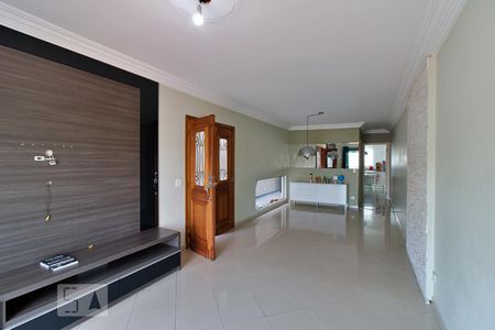 Sala de casa à venda com 3 quartos, 125m² em Vila Morse, São Paulo