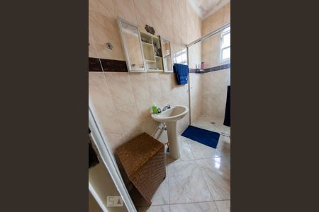 Casa à venda com 200m², 4 quartos e 2 vagasBanheiro 3