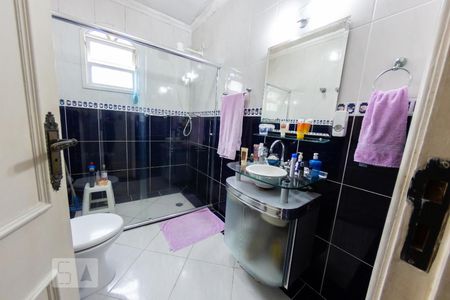 Casa à venda com 200m², 4 quartos e 2 vagasBanheiro da Suíte 1