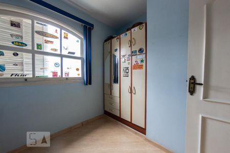 Casa à venda com 200m², 4 quartos e 2 vagasQuarto 2