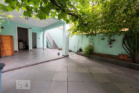 Casa à venda com 200m², 4 quartos e 2 vagasQuintal