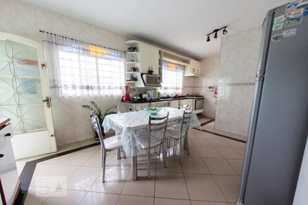 Casa à venda com 200m², 4 quartos e 2 vagasCozinha