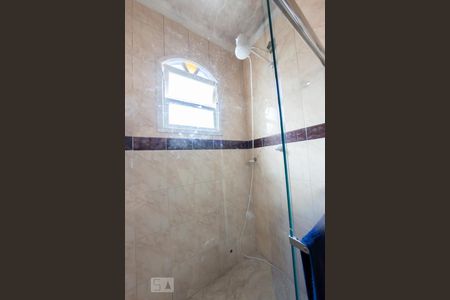 Casa à venda com 200m², 4 quartos e 2 vagasBanheiro 3