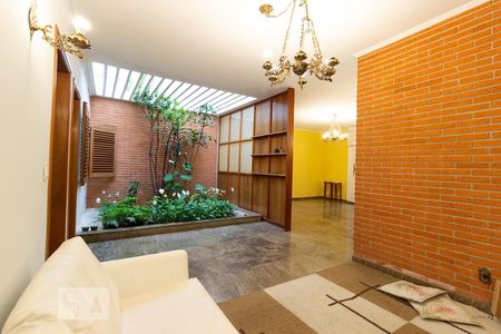 Sala de casa à venda com 3 quartos, 330m² em Parque Edu Chaves, São Paulo