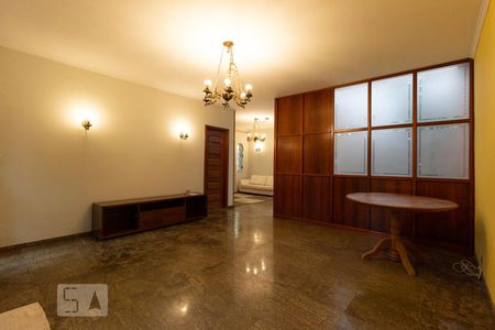 Sala de casa à venda com 3 quartos, 330m² em Parque Edu Chaves, São Paulo