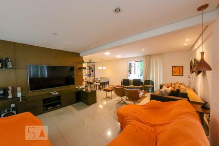 Sala de apartamento à venda com 4 quartos, 220m² em Buritis, Belo Horizonte
