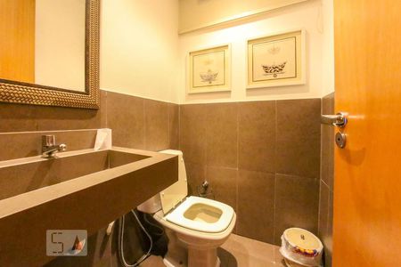 Apartamento à venda com 220m², 4 quartos e 4 vagasLavabo