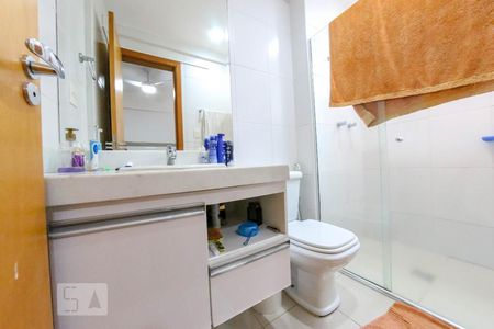 Apartamento à venda com 220m², 4 quartos e 4 vagasBanheiro da Suíte 1