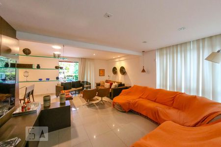Sala de apartamento à venda com 4 quartos, 220m² em Buritis, Belo Horizonte