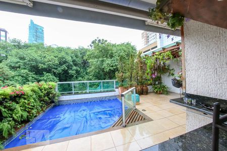 Apartamento à venda com 220m², 4 quartos e 4 vagasVaranda gourmet