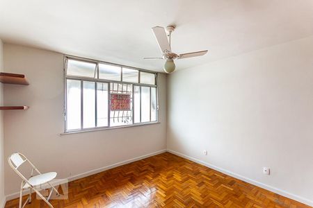 Quarto 1 de apartamento para alugar com 3 quartos, 126m² em Icaraí, Niterói