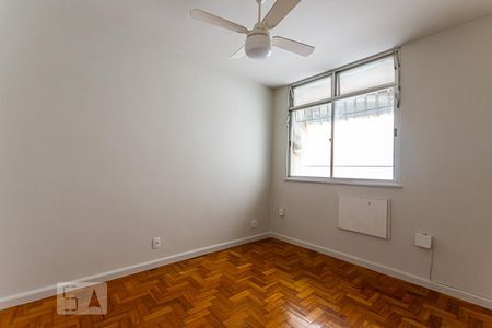 Quarto 2 de apartamento para alugar com 3 quartos, 126m² em Icaraí, Niterói