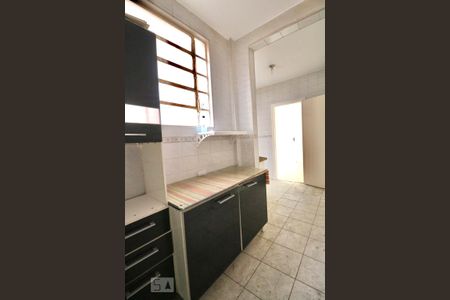 Apartamento à venda com 70m², 2 quartos e sem vagaCozinha