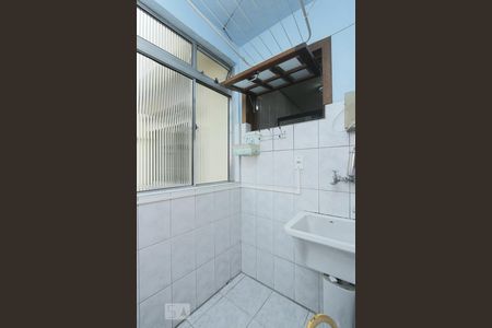 Apartamento para alugar com 69m², 2 quartos e sem vagaAREA DE SERVIÇO