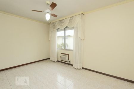 QUARTO 1 de apartamento para alugar com 2 quartos, 69m² em Sarandi, Porto Alegre