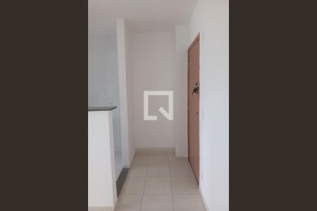Hall de Entrada de apartamento para alugar com 2 quartos, 43m² em Cruzeiro do Sul, Nova Iguaçu