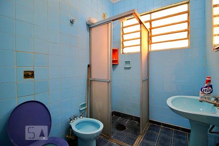 Casa para alugar com 200m², 2 quartos e 2 vagasBanheiro