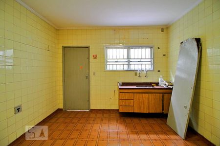 Casa para alugar com 200m², 2 quartos e 2 vagasCozinha