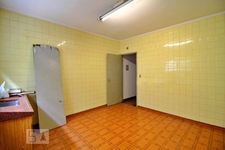 Casa para alugar com 200m², 2 quartos e 2 vagasCozinha