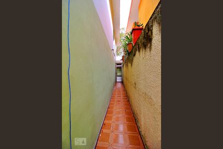 Casa para alugar com 200m², 2 quartos e 2 vagasCorredor