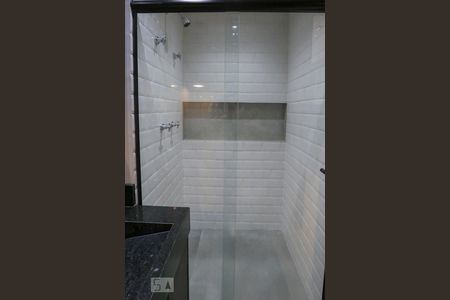 Apartamento para alugar com 35m², 1 quarto e 1 vaga Apartamento para alugar com 35m², 1 quarto e 1 vagaBanheiro