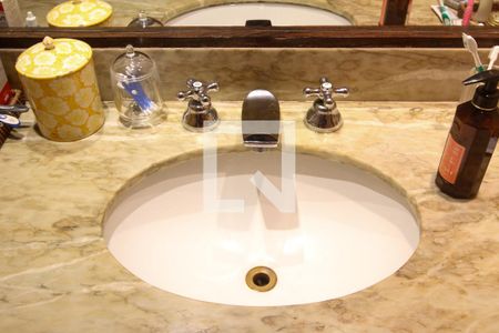 Apartamento à venda com 135m², 3 quartos e 1 vagaBanheiro Social