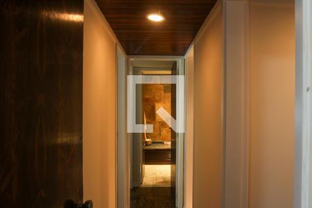 Apartamento à venda com 135m², 3 quartos e 1 vagaCorredor